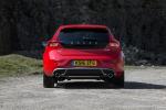 Volvo V40 D3 R-Design 2016 года (UK)